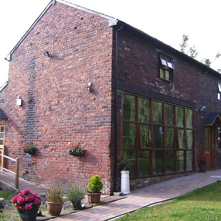 Brook Barn B&B Hale  Экстерьер фото