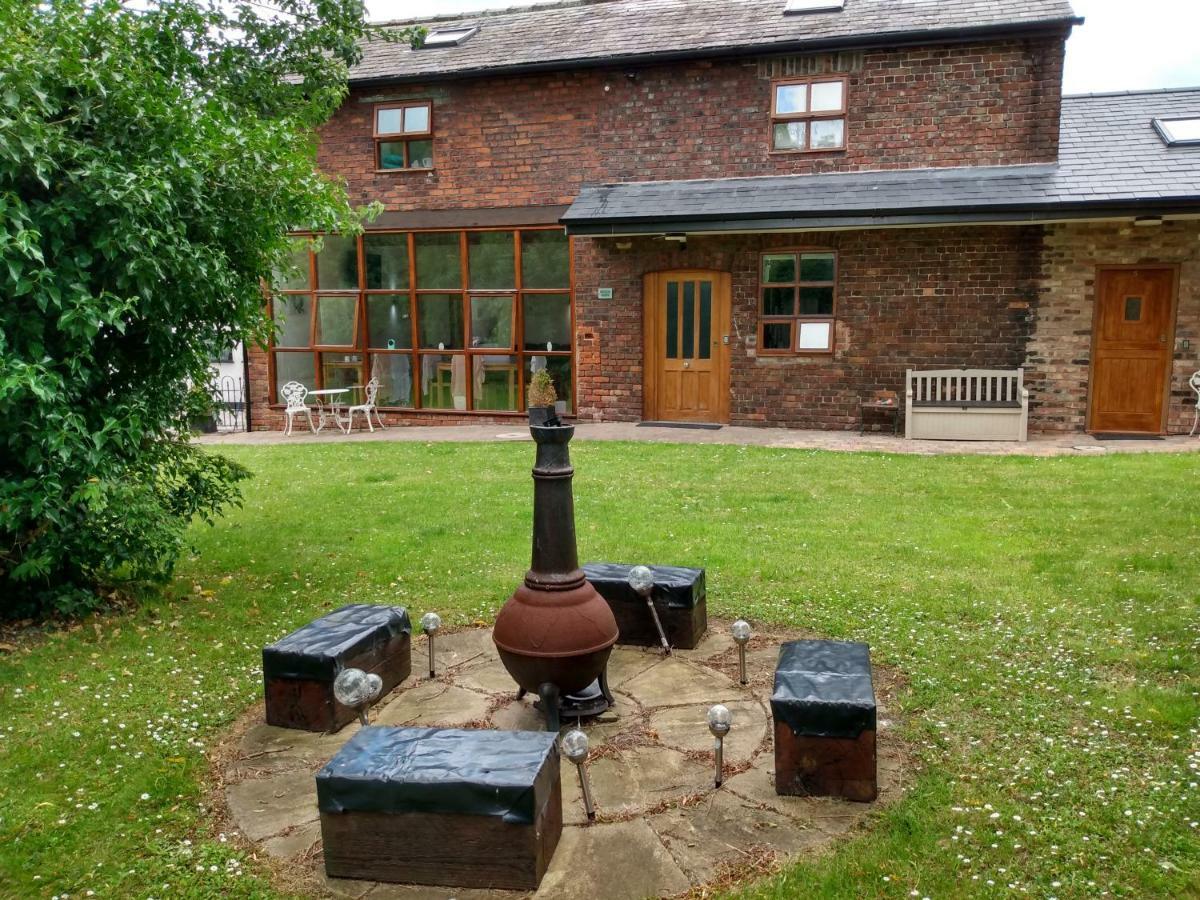 Brook Barn B&B Hale  Экстерьер фото